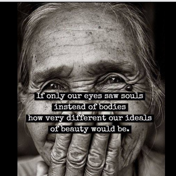 Welcome to my closet!!! Thanks for stopping by! - Picture 13 of 14